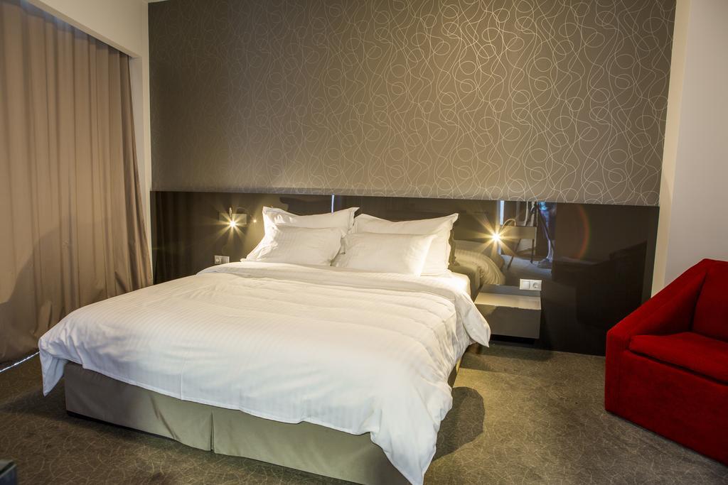 Hotel Tempo Târgu-Mureş Zewnętrze zdjęcie