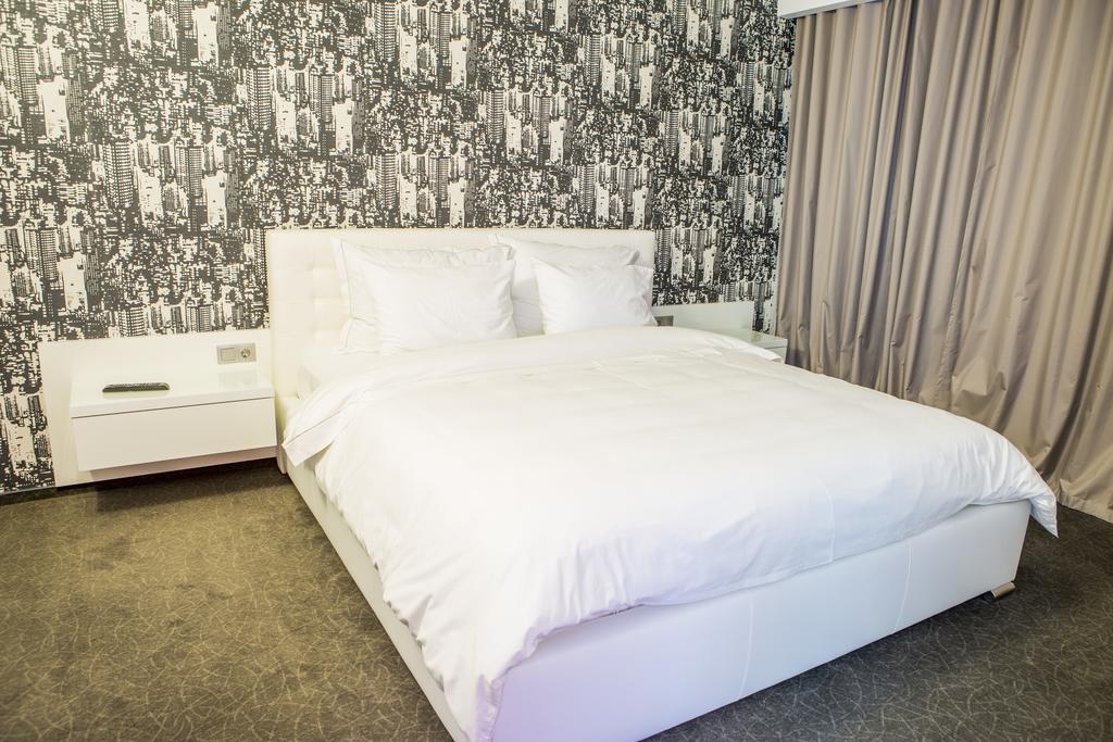 Hotel Tempo Târgu-Mureş Zewnętrze zdjęcie